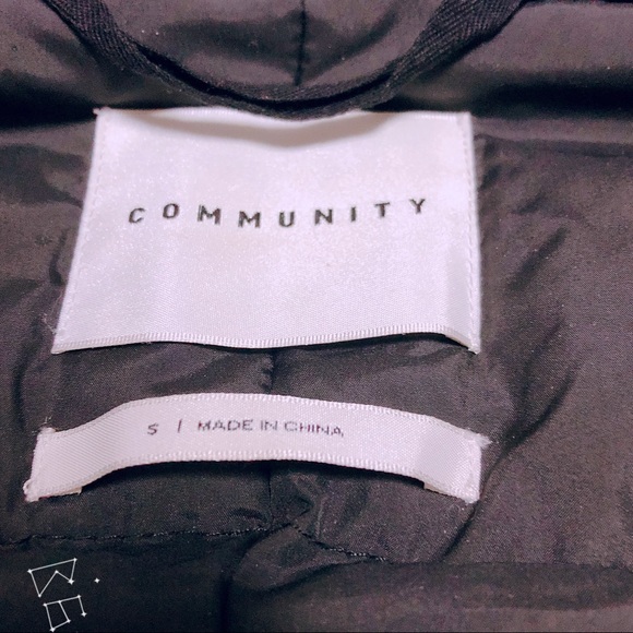 Community Aritzia Dark Green Down Like New - Picture 2 of 6